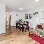 Apartman Lovely In With Wifi Novi Vinodolski