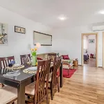 Apartman Lovely In With Wifi Novi Vinodolski